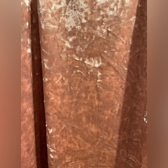 HYFVE ROSE PINK STRAPPY SLEEVE FLIRTY MINI VELOUR DRESS SIZE LARGE PREOWNED - Picture 2 of 6